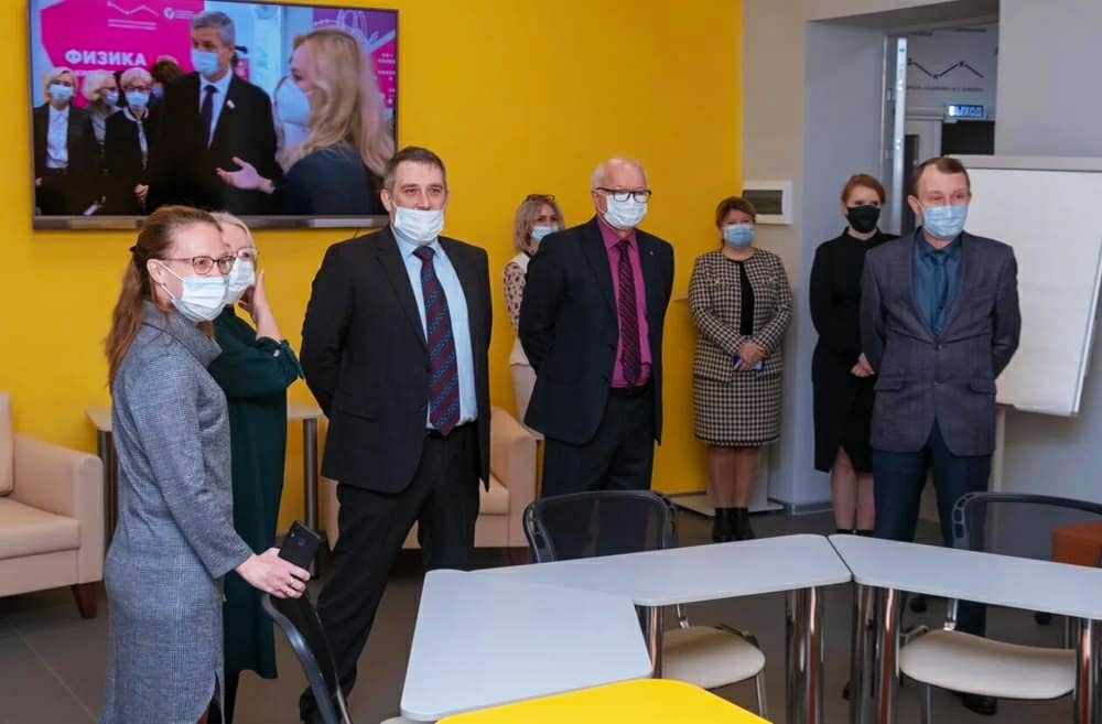 ЧГУ принимает с дружественным визитом делегацию СибГИУ