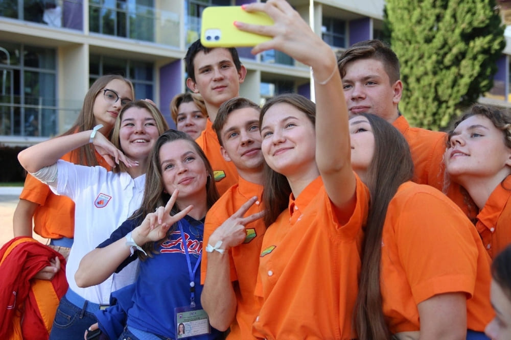 Студентка ЧГУ делится впечатлениями о работе в «Артеке»